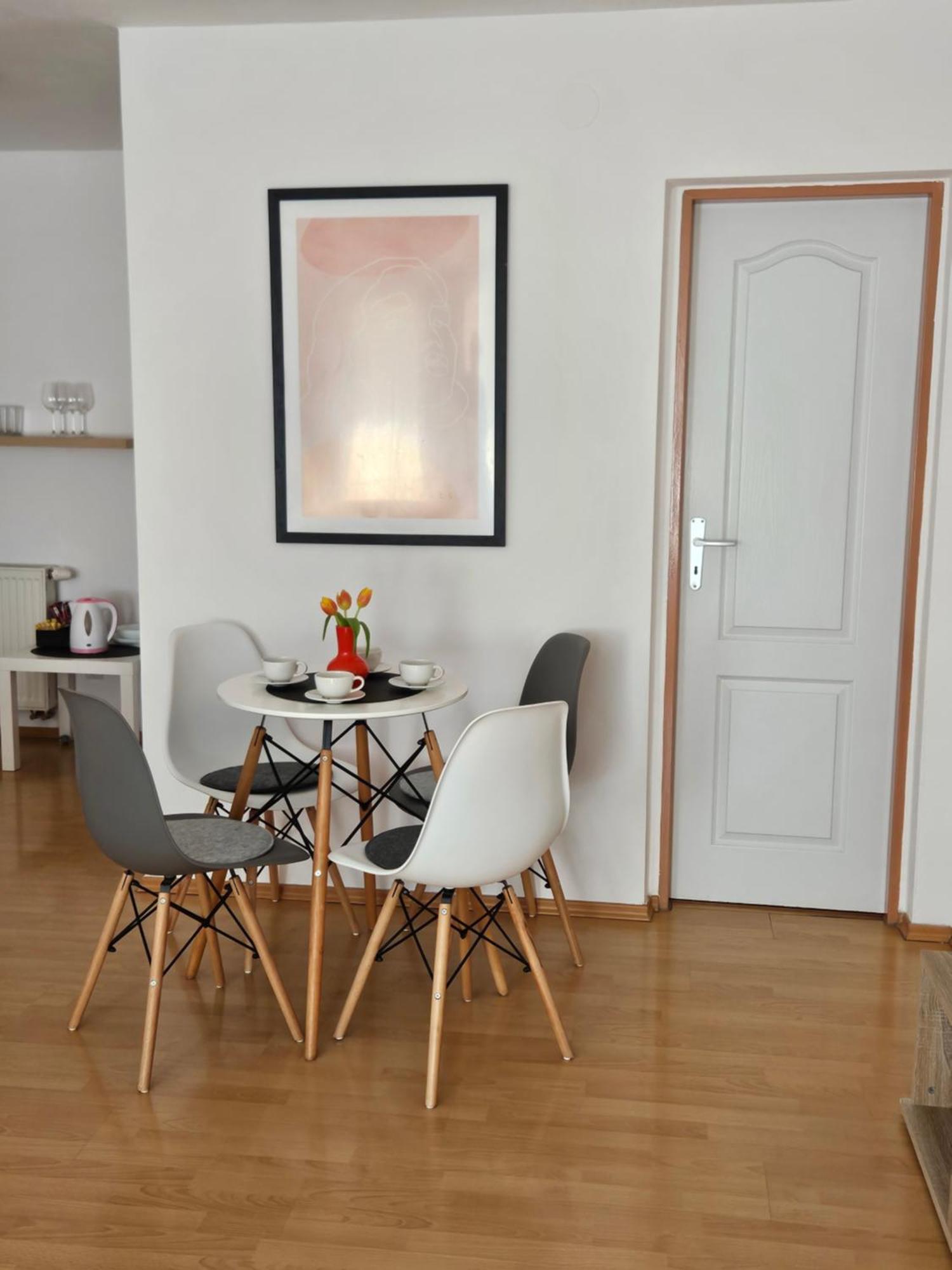 Apartmany V Zlatej Ulicke บอยนิตแซ ภายนอก รูปภาพ