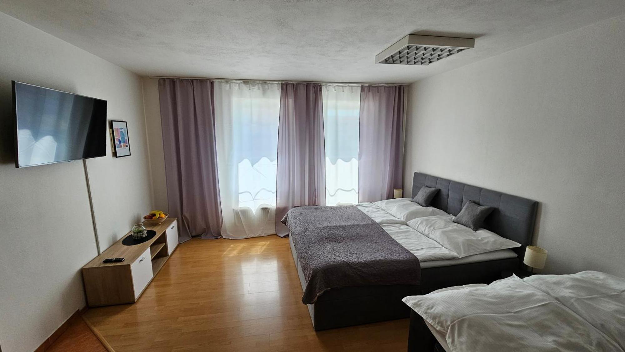 Apartmany V Zlatej Ulicke บอยนิตแซ ภายนอก รูปภาพ