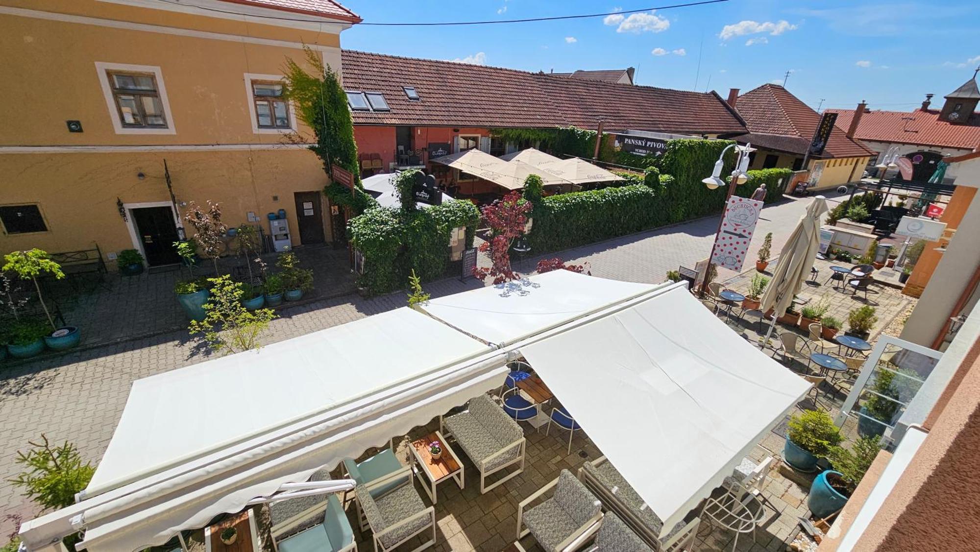 Apartmany V Zlatej Ulicke บอยนิตแซ ภายนอก รูปภาพ