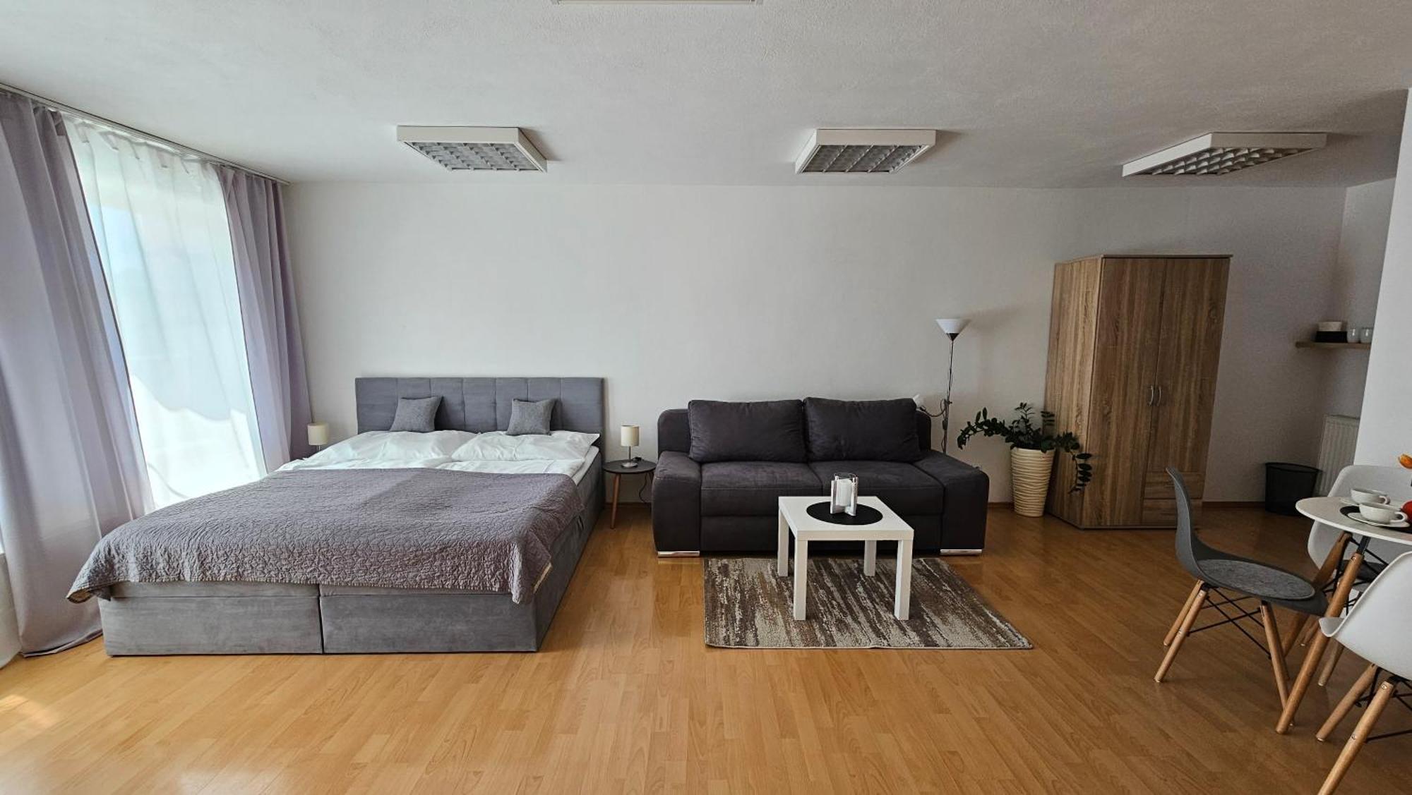 Apartmany V Zlatej Ulicke บอยนิตแซ ภายนอก รูปภาพ