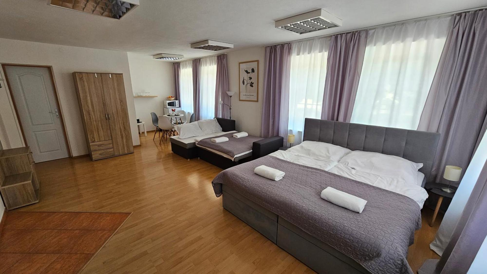 Apartmany V Zlatej Ulicke บอยนิตแซ ภายนอก รูปภาพ