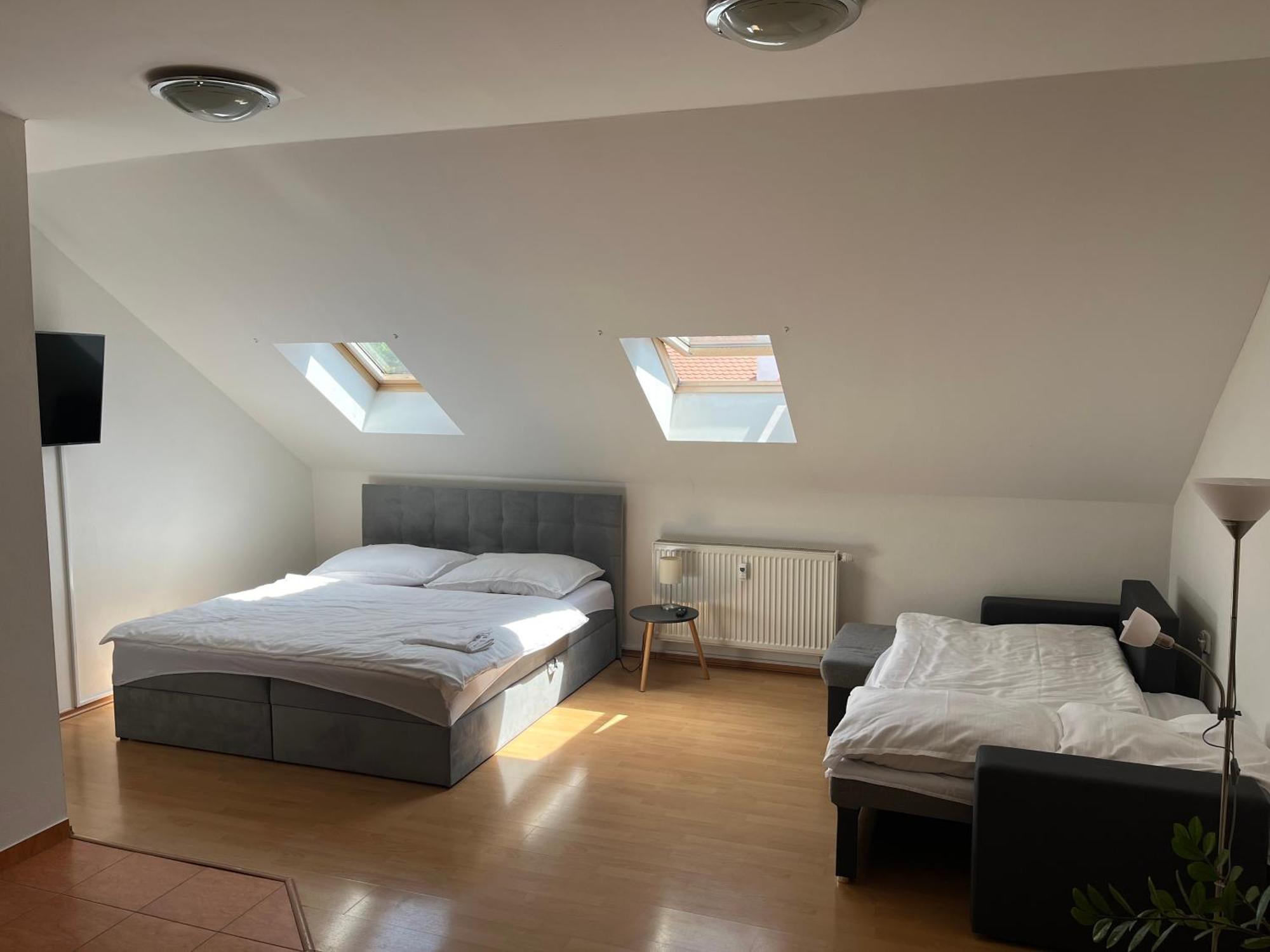 Apartmany V Zlatej Ulicke บอยนิตแซ ภายนอก รูปภาพ